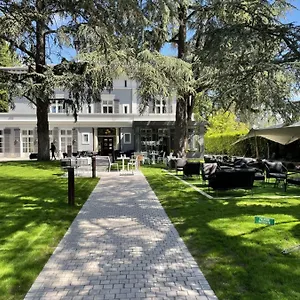 Hotel Maison D'anthouard, Écully